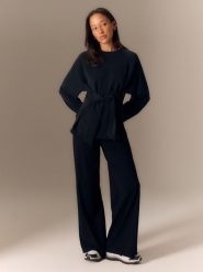 4F Bluza regular z wiązaniem i modalem damska - czarna L. Czarne bluzy bez kaptura damskie 4f, l, z dzianiny. Za 189.99 zł.