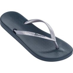 Japonki plażowe damskie Ipanema Anatomic Tan FEM. Brązowe klapki damskie Ipanema, bez wzorów, z materiału, bez obcasa. Za 106.00 zł.