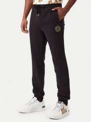 Versace Jeans Couture Spodnie dresowe 80GAAT03 CF01T Czarny Regular Fit. Czarne spodnie dresowe męskie Versace Jeans Couture, bez wzorów, z bawełny. Za 879.99 zł.