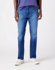 WRANGLER GREENSBORO MĘSKIE SPODNIE JEANSOWE JEANS DŻINSY HEARTBREAKER W15QYI23A 112320205. Białe jeansy męskie Wrangler. Za 229.99 zł.