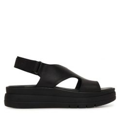 Sandały Tamaris. Czarne sandały damskie Tamaris, bez wzorów, bez obcasa, na płaskiej podeszwie. Za 369.99 zł.