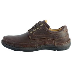 Tenisówki Clarks Model 44177 Kolor Brązowy. Brązowe trampki i tenisówki męskie Clarks, bez wzorów, ze skóry, bez zapięcia. Za 579.70 zł.