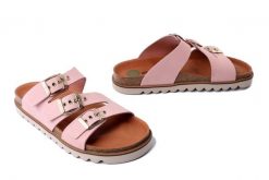 DR. BRINKMANN 700684-42 rose, klapki damskie. Czerwone klapki damskie Dr. Brinkmann, bez wzorów, ze skóry, bez obcasa. Za 262.43 zł.