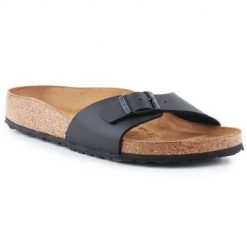Birkenstock Madrid Klapki Dorosłych. Czarne klapki damskie Birkenstock, bez wzorów, z materiału, bez obcasa. Za 466.00 zł.