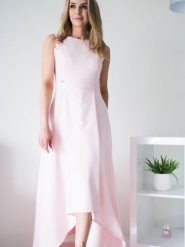Sukienka Model Jennifer Powder Pink - Jersa. Różowe sukienki damskie Jersa, na co dzień, plus size, bez wzorów, eleganckie, bez kołnierzyka, plus size, bez ramiączek, maxi, dopasowane. Za 599.65 zł.