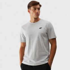 T-SHIRT MĘSKI 4F XXL KOSZULKA BAWEŁNIANA BASIC TTSHM1843. Szare t-shirty sportowe męskie 4f, m, z bawełny, bez ramiączek, na fitness i siłownię. Za 67.99 zł.