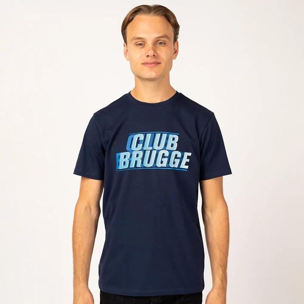 Club Brugge T-Shirt męski - niebieski. Niebieskie t-shirty męskie CLUB BRUGGE KV, m, bez wzorów, z bawełny, bez kołnierzyka. Za 99.99 zł.