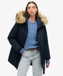 Superdry Parka Everest z futrzanym obszyciem – Relaxed fit. Niebieskie kurtki męskie Superdry., bez wzorów, z elastanu. Za 834.15 zł.