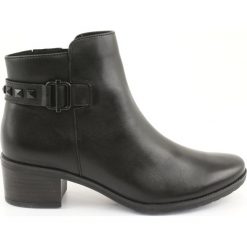 Botki z ćwiekami Caprice 25433 czarne. Czarne botki damskie Caprice, na jesień, ze skóry, eleganckie, bez obcasa, na obcasie, bez zapięcia. W wyprzedaży za 379.00 zł.
