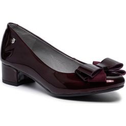 Półbuty MACIEJKA - 04034-22/00-1 Bordo. Czerwone półbuty damskie Maciejka, bez wzorów, z lakierowanej skóry, bez obcasa, na obcasie. Za 229.00 zł.