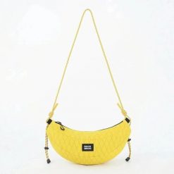 Torba rowerowa sakwa na kierownicę ramię banan 1.8 l Rockbros H74 saszetka. Żółte torebki klasyczne damskie ROCKBROS, bez wzorów, z materiału, bez dodatków. Za 77.99 zł.