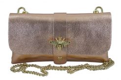 Listonoszka metalizowana BARBERINI'S pudrowa 958/1-18. Czerwone shopper bag damskie Barberinis, bez wzorów, ze skóry, bez dodatków. Za 77.99 zł.