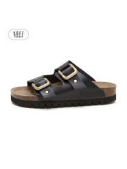 Teegu Skórzane klapki w kolorze czarnym rozmiar: 41. Czarne klapki damskie teegu, bez wzorów, bez obcasa. Za 195.99 zł.