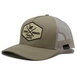 Czapka Trucker - 5 Paneli / Z Recyklingu (Beżowy/Kaki). Zielone czapki z daszkiem damskie SURF MONKEY, z aplikacjami. Za 159.95 zł.