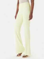 Rinascimento Spodnie materiałowe CFC0127876003 Żółty Slim Fit. Żółte spodnie materiałowe damskie RINASCIMENTO, bez wzorów, z materiału. Za 439.99 zł.