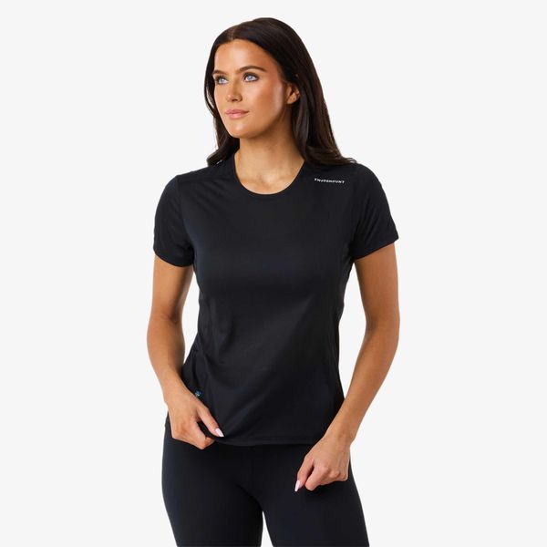 Koszulka treningowa damska Swedemount Ultra Light Tee szybkoschnąca. Fioletowe bluzki sportowe damskie SWEDEMOUNT, xl, bez wzorów, z materiału, bez kołnierzyka. Za 129.99 zł.