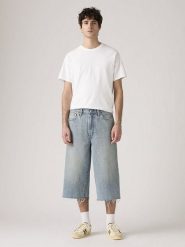 Levi's Szorty dżinsowe w kolorze błękitnym rozmiar: W30. Niebieskie szorty męskie Levi's, z aplikacjami, z bawełny, klasyczne. Za 156.60 zł.