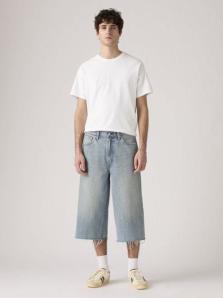 Levi's Szorty dżinsowe w kolorze błękitnym rozmiar: W29. Niebieskie szorty męskie Levi's, z aplikacjami, z bawełny, klasyczne. Za 144.95 zł.