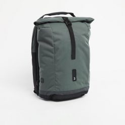 Plecak / sakwa rowerowa Btwin na bagażnik podwójna 27 litrów. Zielone plecaki damskie Decathlon, bez wzorów, z materiału. Za 339.99 zł.