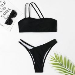 Bikini bandeau na plażę i lato z elastycznego materiału Mihane. Czarne bikini damskie Intica, bez wzorów. Za 129.00 zł.