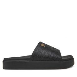 Klapki Tommy Hilfiger. Czarne klapki damskie Tommy Hilfiger, bez wzorów, bez obcasa. Za 219.99 zł.