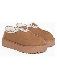 ISLAND BOOT Botki "Ilden" w kolorze jasnobrązowym rozmiar: 39. Brązowe botki damskie Island Boot, z materiału, bez obcasa, na platformie, bez zapięcia. Za 178.37 zł.