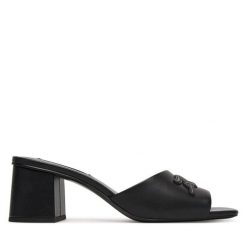 Klapki KARL LAGERFELD. Czarne klapki damskie Karl Lagerfeld, bez wzorów, bez obcasa. Za 769.99 zł.