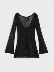 Ażurowa sukienka plażowa z długim rękawem - czarny. Czarne sukienki damskie Sinsay, na plażę, l, w ażurowe wzory, bez kołnierzyka, bez ramiączek. Za 49.99 zł.