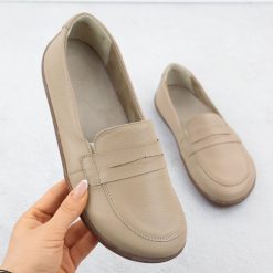 Skórzane pólbuty damskie mokasyny barefoot ekri Helios 433. Mokasyny damskie Helios, ze skóry. Za 162.00 zł.