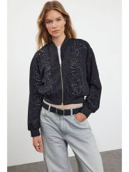 Trendyol Kurtka w kolorze czarnym rozmiar: M. Czarne kurtki damskie Trendyol, m, bez wzorów, bez kaptura. Za 122.09 zł.