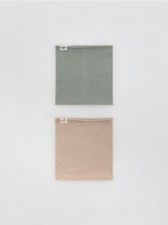 Dzianinowy komin z wiskozą 2 pack - wielobarwny. Szaliki dziecięce Reserved, z dzianiny, bez ramiączek. Za 39.99 zł.