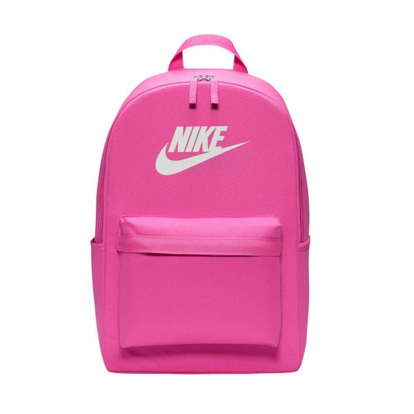 Plecak Nike Heritage 43 x 30,5 cm, 100% poliester. Czerwone plecaki damskie Nike, bez wzorów, z poliesteru, sportowe. Za 132.99 zł.