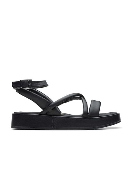 Clarks Skórzane sandały "Alda Cross" w kolorze czarnym rozmiar: 39,5. Czarne sandały damskie Clarks, bez wzorów, bez obcasa. Za 140.53 zł.