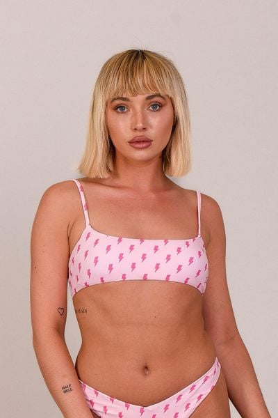 Bikini z koronką Straik of Luck, krótki top. Czerwone bikini damskie OOSC, bez wzorów. Za 122.99 zł.