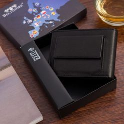 Portfel skórzany męski mały poziomy z flagą czarny RFiD Beltimore D54. Czarne portfele męskie bez wzorów. Za 44.91 zł.