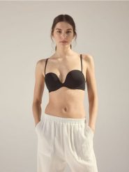 Biustonosz balconette push up - czarny. Czarne biustonosze Reserved, bez wzorów, z dzianiny. W wyprzedaży za 49.99 zł.