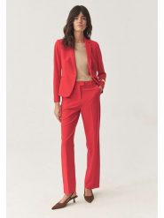 TATUUM Spodnie w kolorze czerwonym rozmiar: 38. Czerwone spodnie materiałowe damskie Tatuum, bez wzorów, z materiału, z podwyższonym stanem. Za 191.88 zł.