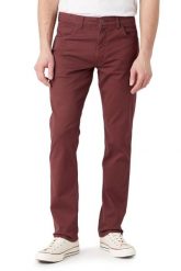 WRANGLER MĘSKIE SPODNIE MATERIAŁOWE GREENSBORO DAHLIA 112341468 W15Q016299. Spodnie materiałowe męskie Wrangler, bez wzorów, z materiału. Za 199.99 zł.
