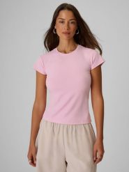 4F T-shirt slim gładki damski - różowy L. Czerwone t-shirty damskie 4f, l, bez wzorów, z tkaniny, bez kołnierzyka. W wyprzedaży za 49.99 zł.