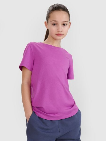 4F T-shirt regular gładki dziewczęcy - fioletowy 128 (7-8 lat). Fioletowe koszulki dziewczęce 4f, bez wzorów, z bawełny, bez ramiączek. W wyprzedaży za 19.99 zł.