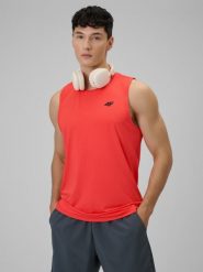 4F Koszulka treningowa regular szybkoschnąca męska - czerwona L. Czerwone t-shirty sportowe męskie 4f, l, bez ramiączek, do biegania. Za 69.99 zł.