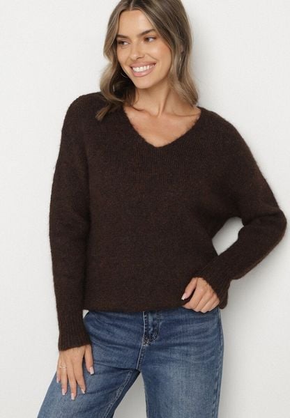 Brązowy Sweter z Dodatkiem Wełny i Dekoltem w Serek Estorea. Brązowe swetry klasyczne damskie Born2be, l, z wełny, bez kołnierzyka. Za 104.99 zł.