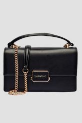 VALENTINO Czarna stylowa damska torebka Alpheus Flap Bag. Czarne listonoszki damskie Valentino by Mario Valentino, bez wzorów, bez dodatków. W wyprzedaży za 507.99 zł.
