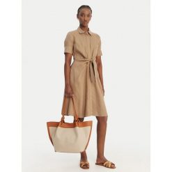 Torebka Coccinelle. Brązowe torebki klasyczne damskie Coccinelle, bez wzorów, bez dodatków. Za 1,549.99 zł.