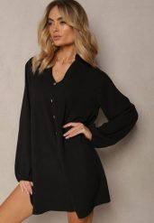 Czarna Pudełkowa Sukienka Oversize Ozdobiona Guziczkami Eudoratte. Czarne sukienki damskie Renee, na co dzień, s, bez wzorów, eleganckie, bez kołnierzyka, bez ramiączek, mini, oversize. W wyprzedaży za 52.49 zł.