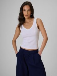 4F Top slim z prążkowanej dzianiny damski - biały XXL. Białe topy damskie 4f, uniwersalny, bez wzorów, z bawełny, bez kołnierzyka. Za 59.99 zł.