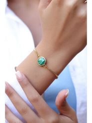 L'Atelier de Gaia Pozłacana bransoletka z malachitem rozmiar: onesize. Zielone bransoletki damskie L'Atelier de Gaia, pozłacane. Za 61.60 zł.