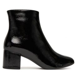 Botki HÖGL. Czarne botki damskie HÖGL, bez obcasa, na słupku, bez zapięcia. Za 599.99 zł.