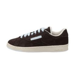 Buty Reebok Club C Grounds brązowe. Brązowe buty wizytowe męskie Reebok, z zamszu, bez zapięcia. Za 406.50 zł.