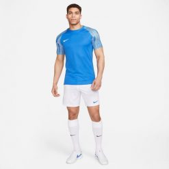 Koszulka piłkarska męska Nike Drifit Academy. Niebieskie t-shirty sportowe męskie Nike, m, z materiału, bez ramiączek, na fitness i siłownię, dri-fit (nike). Za 137.95 zł.
